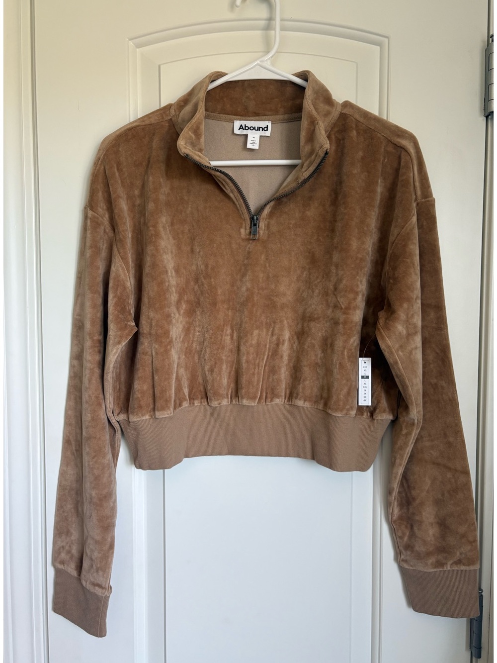 Abound Women’s NWT 1/4 Zip Velvet Crop Pullover Camel - Size M